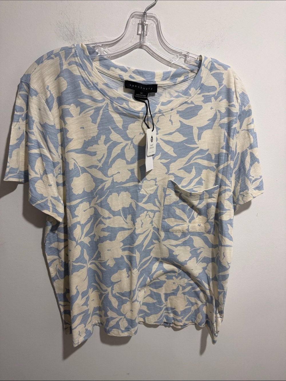 Sanctuary Light Blue & Cream Floral Cotton Blend Pocket Tee Size 1X NWT